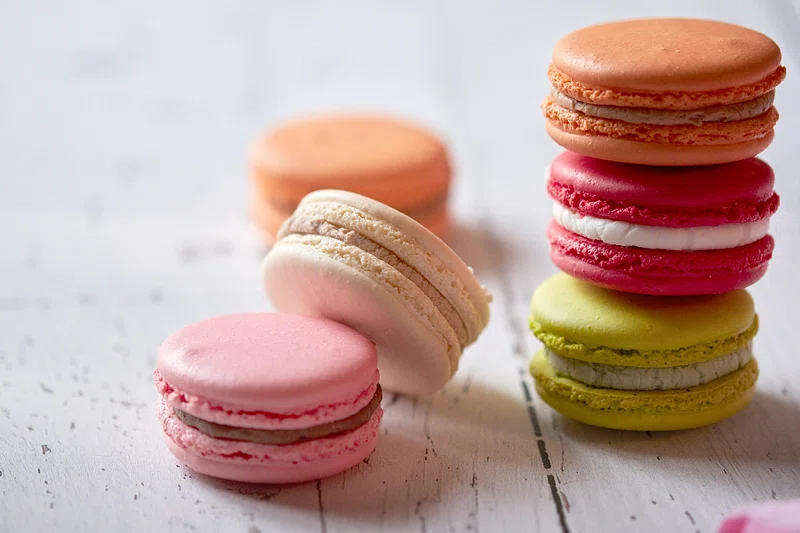 Macarons (1 doz.)